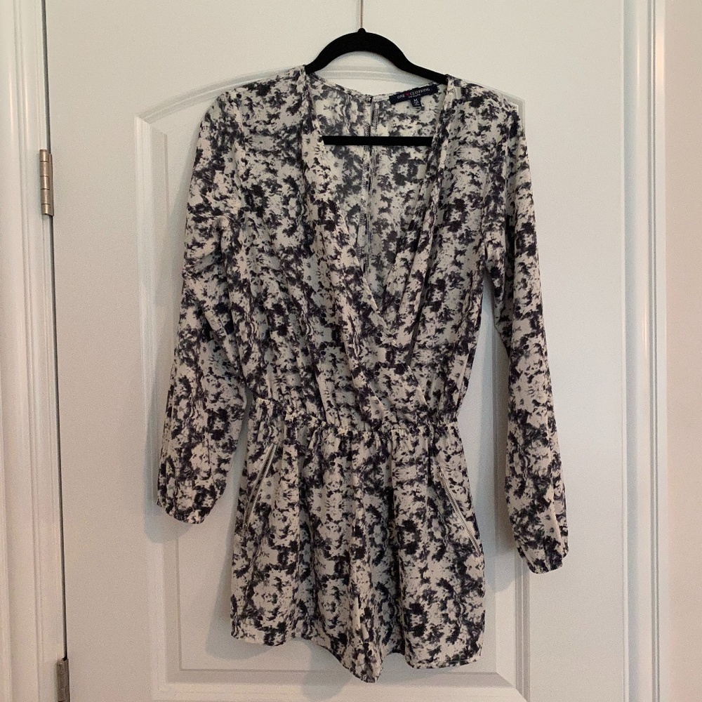 black and white romper with pockets